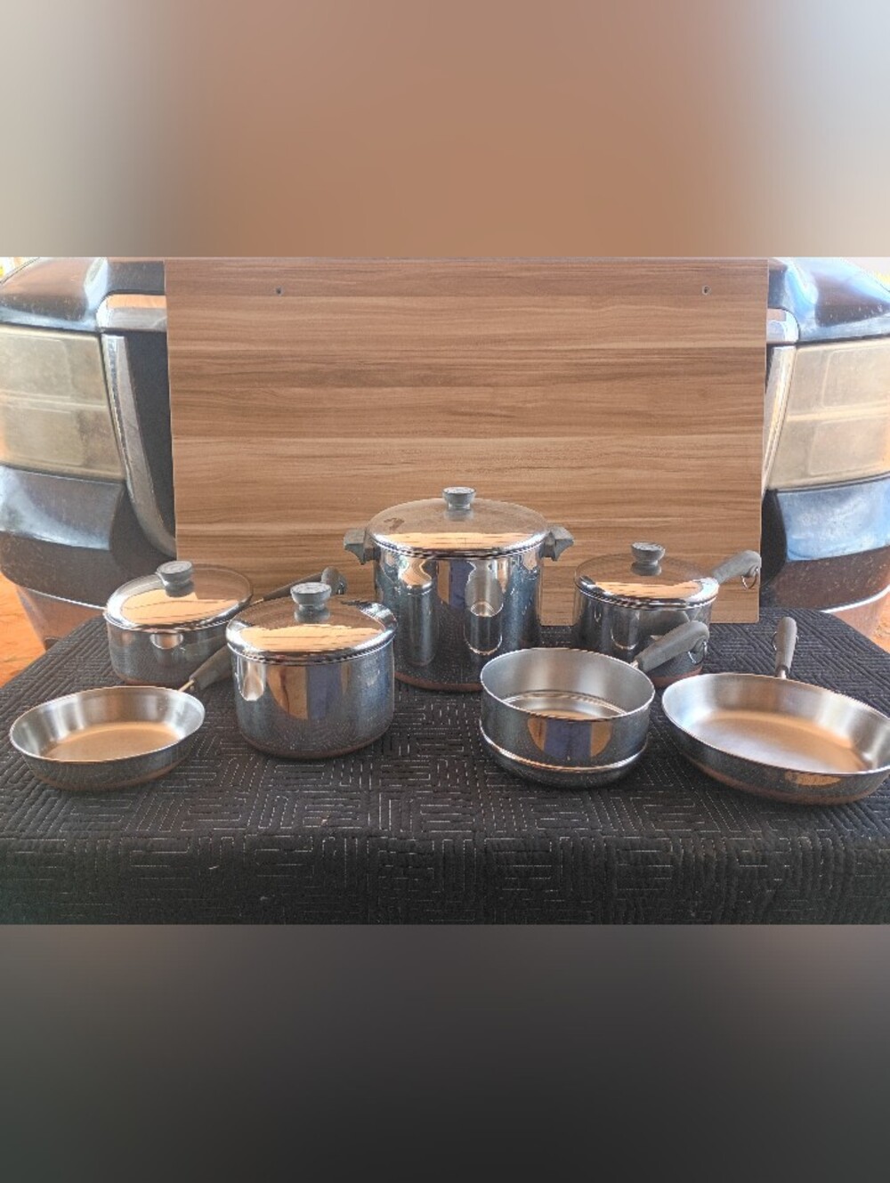 Vintage 11 Piece Revere Ware Copper Bottom Pans With Lids.